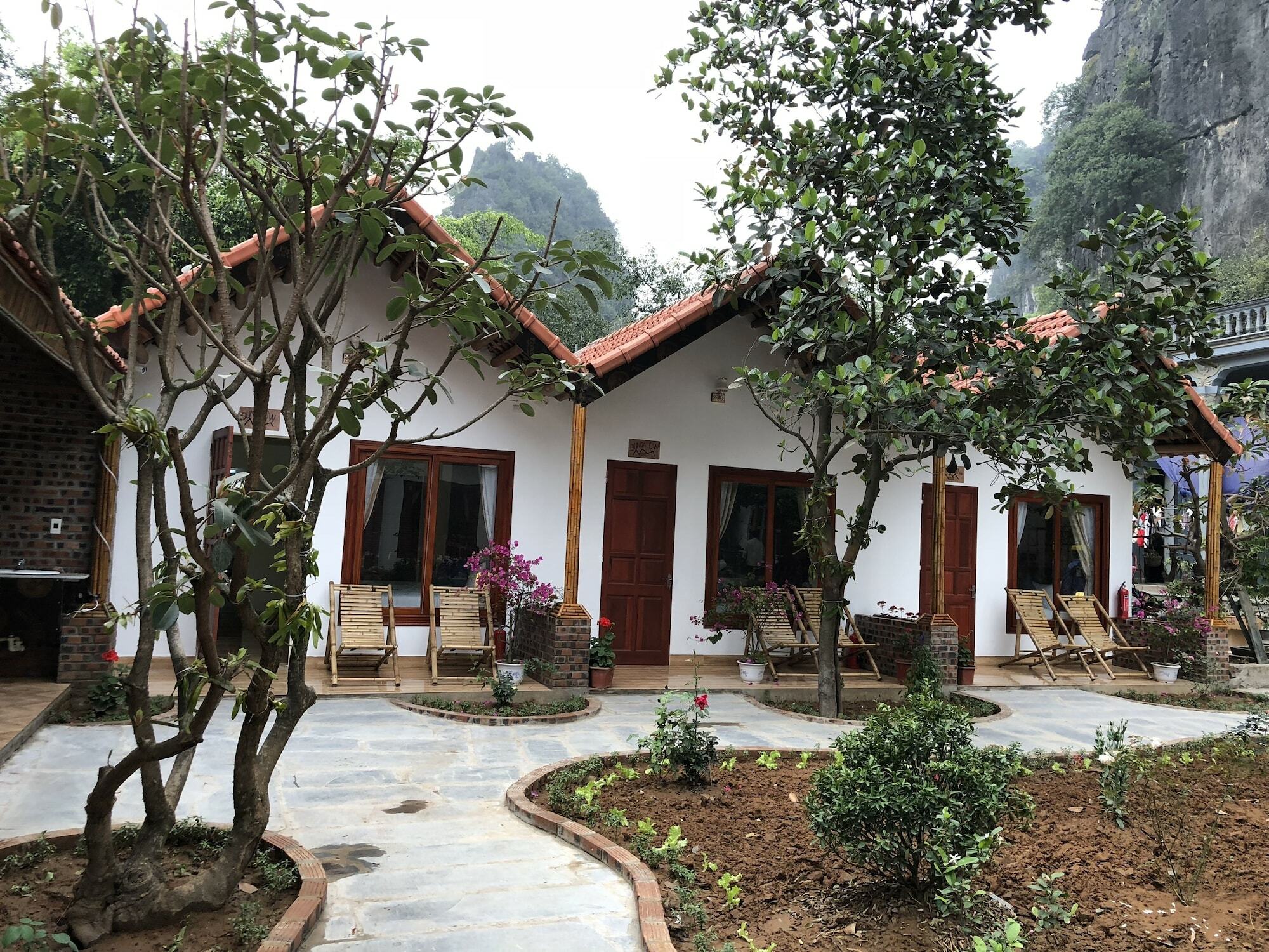 Tam Coc Serene Bungalow นิญบิ่ญ ภายนอก รูปภาพ